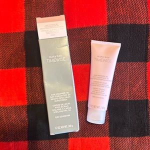 TimeWise Miracle 3D Day Cream